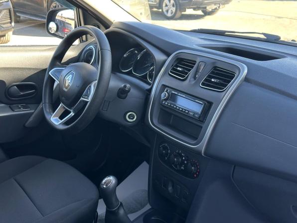 Renault Logan II Рестайлинг с пробегом 2019 года, цена 840 000 рублей, 91318 км, седан, Автокод Объявления
