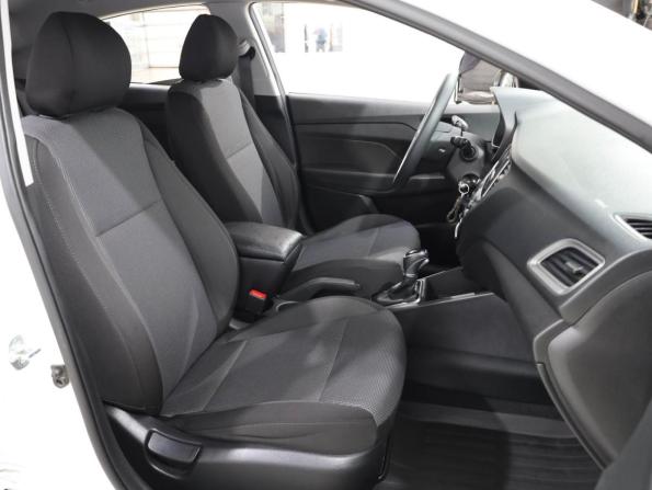 Hyundai Solaris II с пробегом 2019 года, цена 1 489 000 рублей, 76572 км, седан, Автокод Объявления