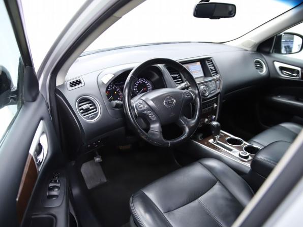Nissan Pathfinder IV с пробегом 2016 года, цена 1 690 000 рублей, 140210 км, внедорожник, Автокод Объявления