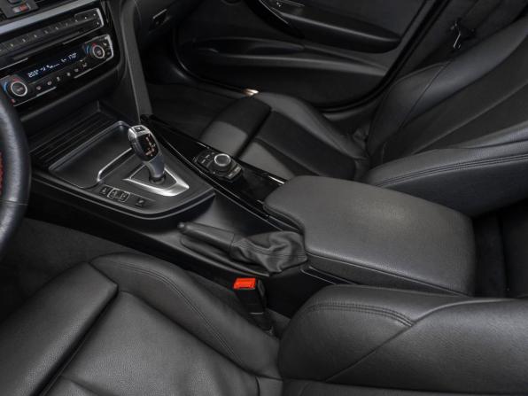BMW 3 серии VI (F3x) Рестайлинг с пробегом 2015 года, цена 2 440 000 рублей, 118852 км, седан, Автокод Объявления