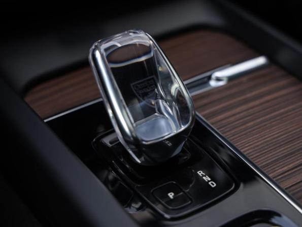 Volvo XC60 II Рестайлинг с пробегом 2021 года, цена 4 599 000 рублей, 55114 км, внедорожник, Автокод Объявления