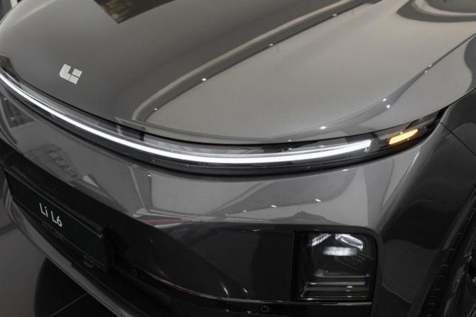 Новый Li Auto (Lixiang) L6 2025 года, цена 8 990 000 рублей, внедорожник, Автокод Объявления