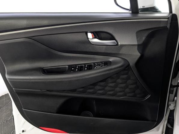 Hyundai Santa Fe IV с пробегом 2018 года, цена 2 695 000 рублей, 97555 км, внедорожник, Автокод Объявления