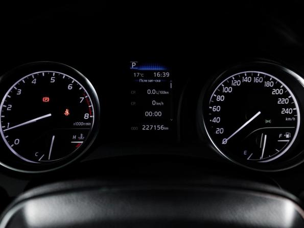 Toyota Camry VIII (XV70) Рестайлинг с пробегом 2021 года, цена 2 250 000 рублей, 227000 км, седан, Автокод Объявления