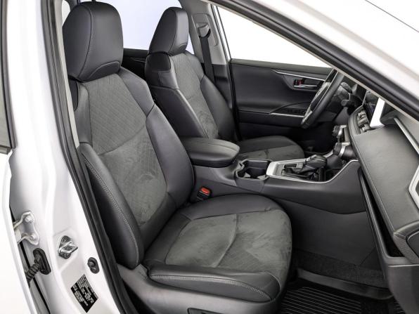 Toyota RAV4 V (XA50) с пробегом 2023 года, цена 3 900 000 рублей, 9207 км, внедорожник, Автокод Объявления