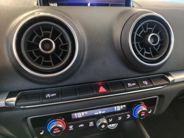 Audi A3 III (8V) Рестайлинг с пробегом 2017 года, цена 1 757 000 рублей, 111855 км, седан, Автокод Объявления