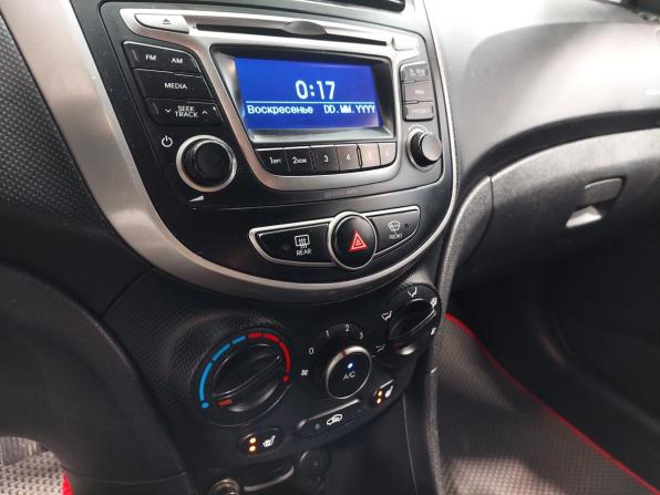Hyundai Solaris I Рестайлинг с пробегом 2016 года, цена 849 000 рублей, 184500 км, хэтчбек, Автокод Объявления