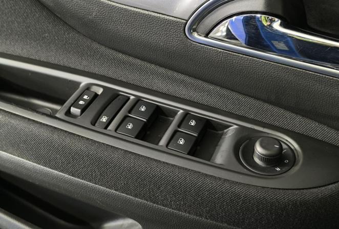 Opel Mokka I с пробегом 2014 года, цена 1 240 000 рублей, 111537 км, внедорожник, Автокод Объявления