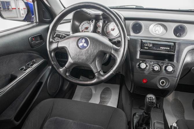 Mitsubishi Outlander I с пробегом 2004 года, цена 499 000 рублей, 290000 км, внедорожник, Автокод Объявления