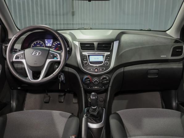 Hyundai Solaris I с пробегом 2013 года, цена 839 000 рублей, 109600 км, седан, Автокод Объявления