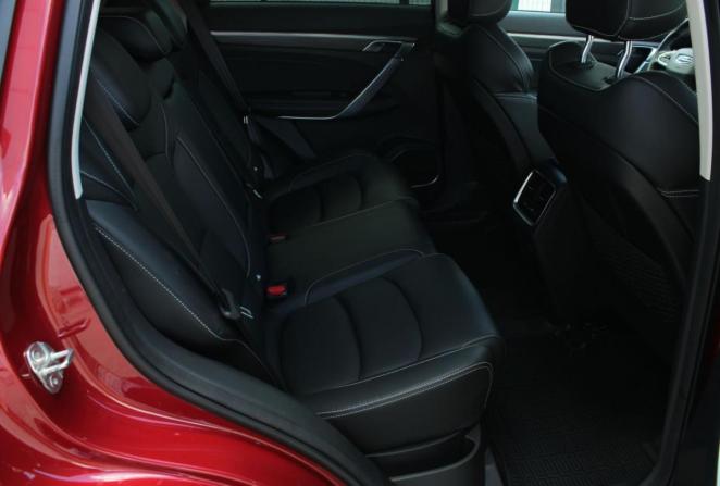 Geely Atlas Pro с пробегом 2023 года, цена 1 980 000 рублей, 40401 км, внедорожник, Автокод Объявления