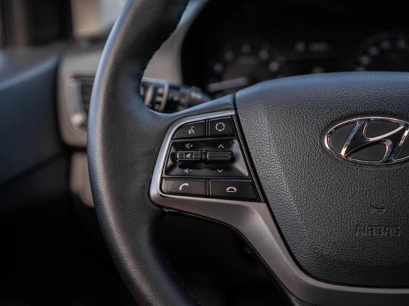Hyundai Solaris II Рестайлинг с пробегом 2021 года, цена 1 749 000 рублей, 76423 км, седан, Автокод Объявления