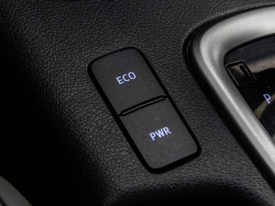 Toyota Hilux VIII Рестайлинг 2 Санкт-Петербург  - изображение 18