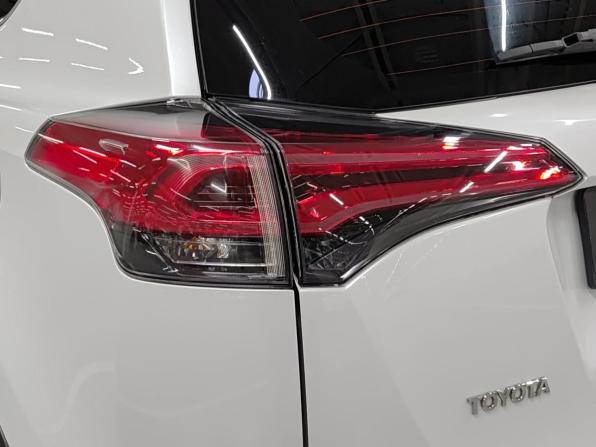 Toyota RAV4 IV (XA40) Рестайлинг с пробегом 2018 года, цена 2 050 000 рублей, 263359 км, внедорожник, Автокод Объявления