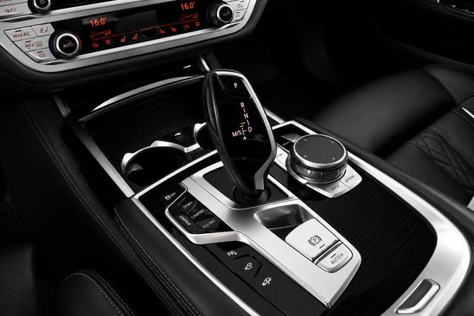 BMW 7 серии VI (G11/G12) Рестайлинг с пробегом 2020 года, цена 4 735 000 рублей, 187580 км, седан, Автокод Объявления