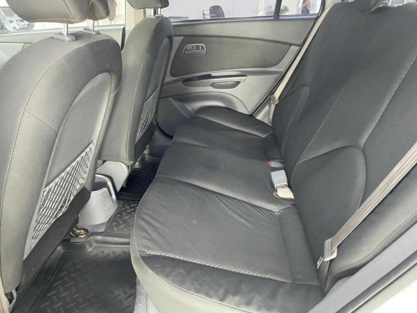 Kia Rio II Рестайлинг с пробегом 2011 года, цена 659 000 рублей, 240000 км, седан, Автокод Объявления