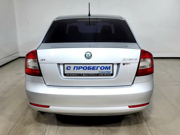 Skoda Octavia II (A5) Рестайлинг с пробегом 2012 года, цена 690 000 рублей, 297886 км, лифтбек, Автокод Объявления