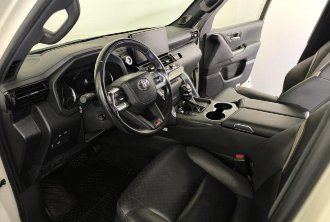 Toyota Land Cruiser 300 Series с пробегом 2021 года, цена 9 700 000 рублей, 62663 км, внедорожник, Автокод Объявления