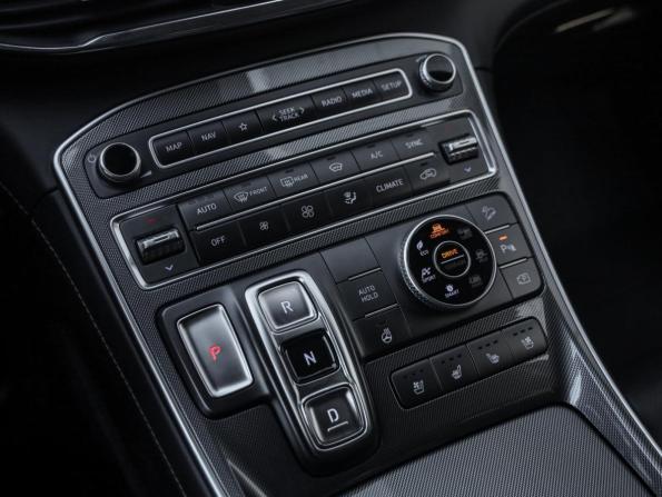Hyundai Santa Fe IV Рестайлинг с пробегом 2021 года, цена 3 329 000 рублей, 91361 км, внедорожник, Автокод Объявления
