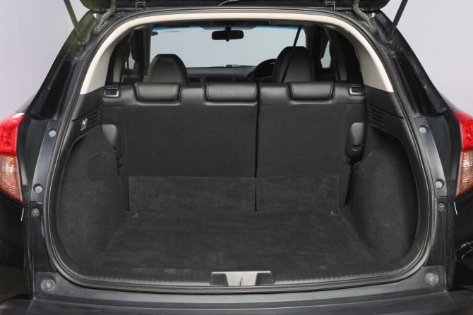 Honda Vezel I с пробегом 2014 года, цена 1 849 000 рублей, 95323 км, внедорожник, Автокод Объявления