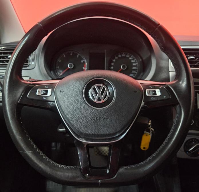 Volkswagen Polo V Рестайлинг Вологда  - изображение 11