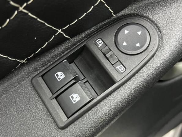 Lada (ВАЗ) Granta I Рестайлинг с пробегом 2019 года, цена 729 000 рублей, 76000 км, хэтчбек, Автокод Объявления