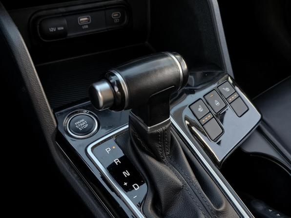 Kia Sportage V с пробегом 2022 года, цена 3 599 000 рублей, 41184 км, внедорожник, Автокод Объявления