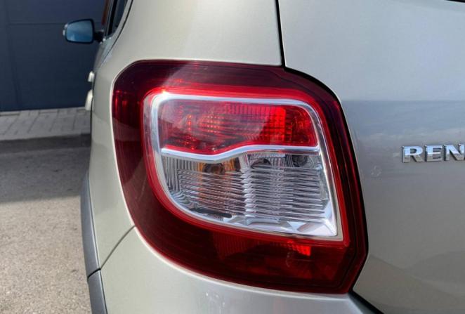 Renault Sandero II с пробегом 2016 года, цена 720 000 рублей, 118998 км, хэтчбек, Автокод Объявления