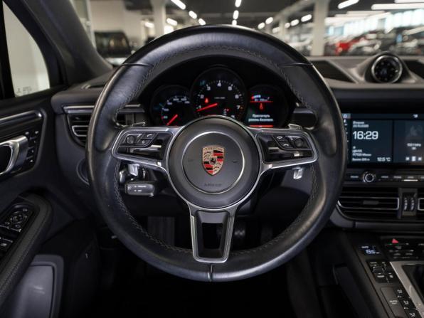 Porsche Macan I Рестайлинг с пробегом 2019 года, цена 5 300 000 рублей, 35959 км, внедорожник, Автокод Объявления