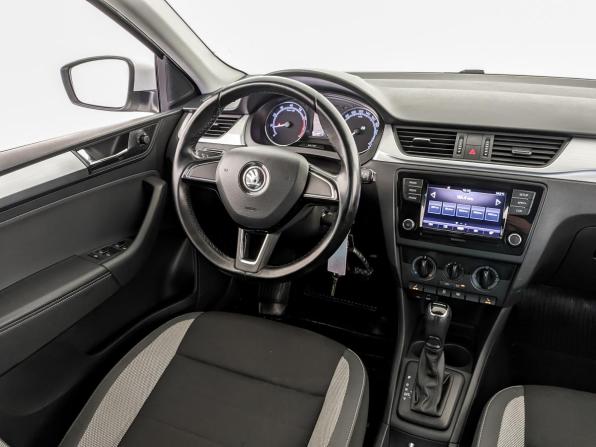 Skoda Rapid I с пробегом 2017 года, цена 1 130 000 рублей, 135292 км, лифтбек, Автокод Объявления