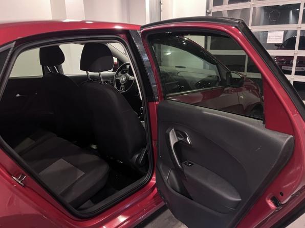 Volkswagen Polo V с пробегом 2011 года, цена 650 000 рублей, 188620 км, седан, Автокод Объявления