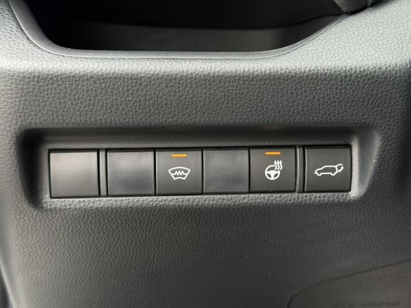 Toyota RAV4 V (XA50) с пробегом 2020 года, цена 3 050 000 рублей, 32218 км, внедорожник, Автокод Объявления