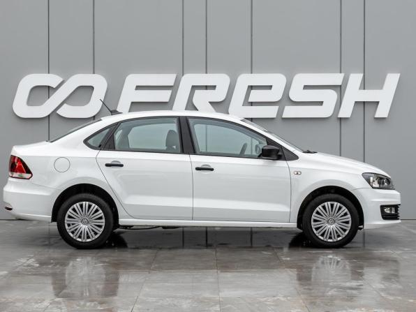 Volkswagen Polo V Рестайлинг с пробегом 2017 года, цена 1 225 000 рублей, 84408 км, седан, Автокод Объявления