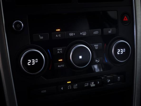 Land Rover Discovery Sport I с пробегом 2017 года, цена 2 150 000 рублей, 131975 км, внедорожник, Автокод Объявления
