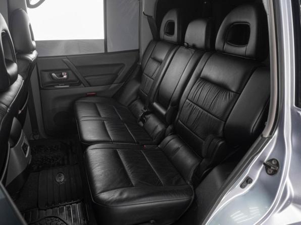Mitsubishi Pajero III Рестайлинг с пробегом 2004 года, цена 999 000 рублей, 276606 км, внедорожник, Автокод Объявления