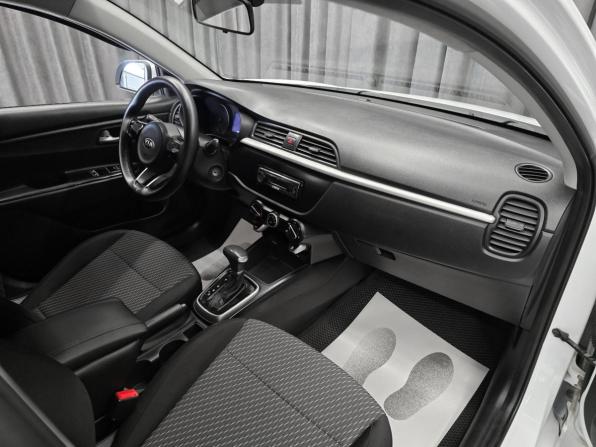Kia Rio IV с пробегом 2018 года, цена 950 000 рублей, 118757 км, седан, Автокод Объявления
