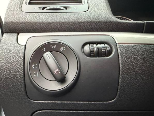 Volkswagen Jetta V с пробегом 2009 года, цена 410 000 рублей, 190000 км, седан, Автокод Объявления