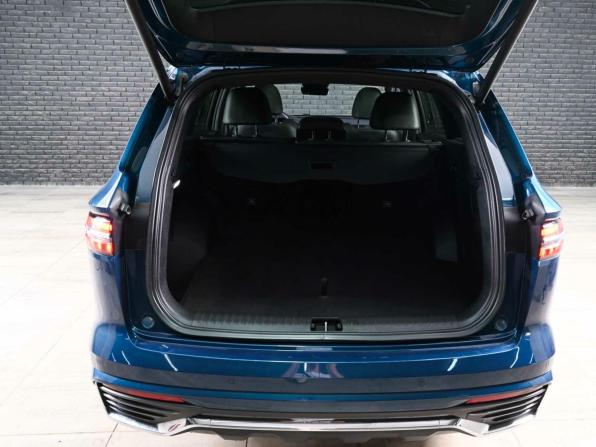 Geely Monjaro I с пробегом 2023 года, цена 3 250 000 рублей, 61224 км, внедорожник, Автокод Объявления