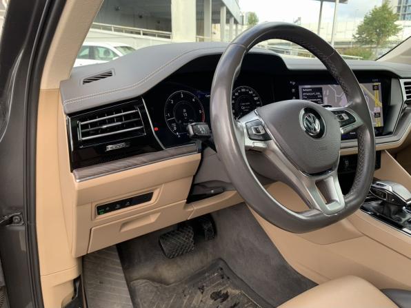 Volkswagen Touareg III с пробегом 2019 года, цена 4 099 000 рублей, 176023 км, внедорожник, Автокод Объявления