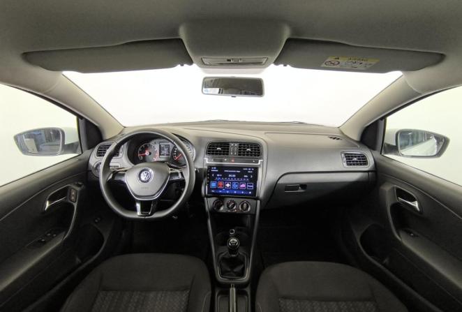Volkswagen Polo V с пробегом 2015 года, цена 750 000 рублей, 227287 км, седан, Автокод Объявления