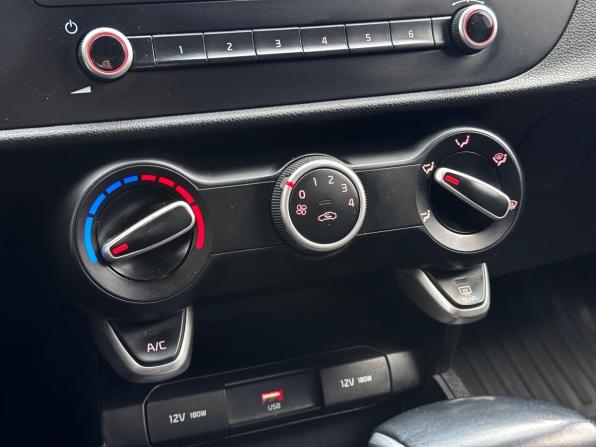 Kia Rio IV Рестайлинг с пробегом 2020 года, цена 1 540 000 рублей, 120950 км, хэтчбек, Автокод Объявления