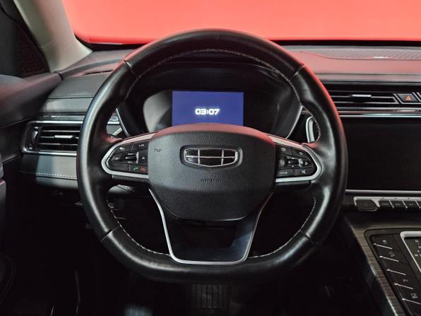 Geely Atlas Pro с пробегом 2023 года, цена 1 990 000 рублей, 82261 км, внедорожник, Автокод Объявления