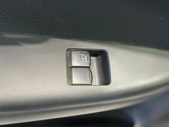 Nissan Note I Рестайлинг с пробегом 2011 года, цена 799 000 рублей, 119468 км, хэтчбек, Автокод Объявления