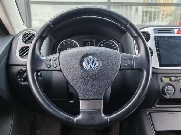 Volkswagen Tiguan I с пробегом 2009 года, цена 950 000 рублей, 226260 км, внедорожник, Автокод Объявления