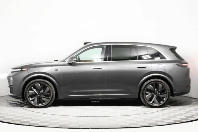 Новый Li Auto (Lixiang) L7 I Рестайлинг 2025 года, цена 10 850 615 рублей, внедорожник, Автокод Объявления