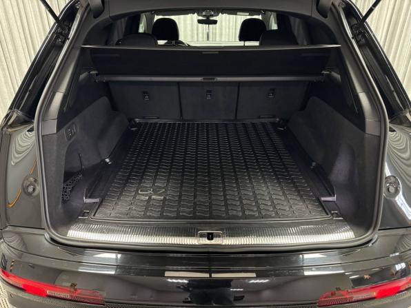 Audi Q7 II (4M) Рестайлинг с пробегом 2022 года, цена 9 590 000 рублей, 24286 км, внедорожник, Автокод Объявления