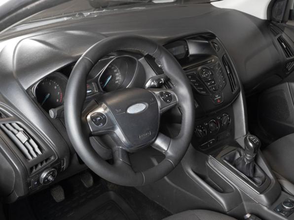Ford Focus III с пробегом 2013 года, цена 625 000 рублей, 93294 км, хэтчбек, Автокод Объявления
