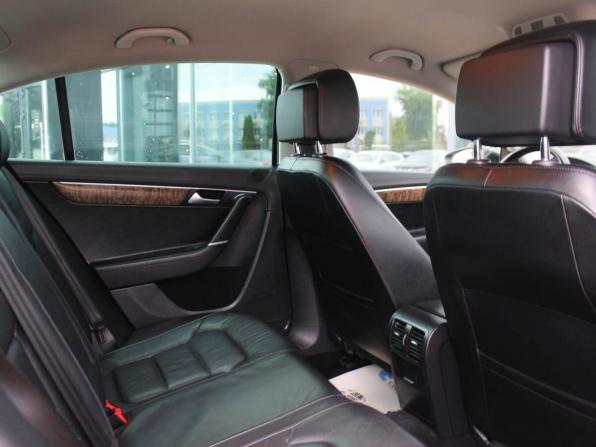 Volkswagen Passat B7 с пробегом 2014 года, цена 1 110 800 рублей, 234250 км, седан, Автокод Объявления