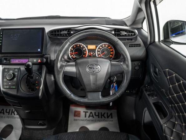 Toyota Wish II с пробегом 2010 года, цена 1 099 500 рублей, 185600 км, минивэн, Автокод Объявления