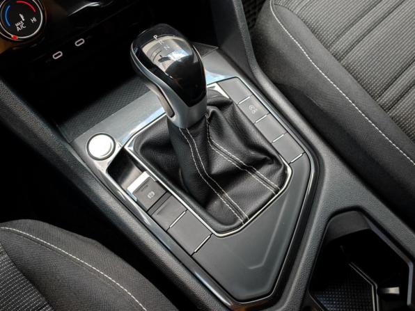 Volkswagen Tiguan II Рестайлинг с пробегом 2022 года, цена 3 570 000 рублей, 66418 км, внедорожник, Автокод Объявления